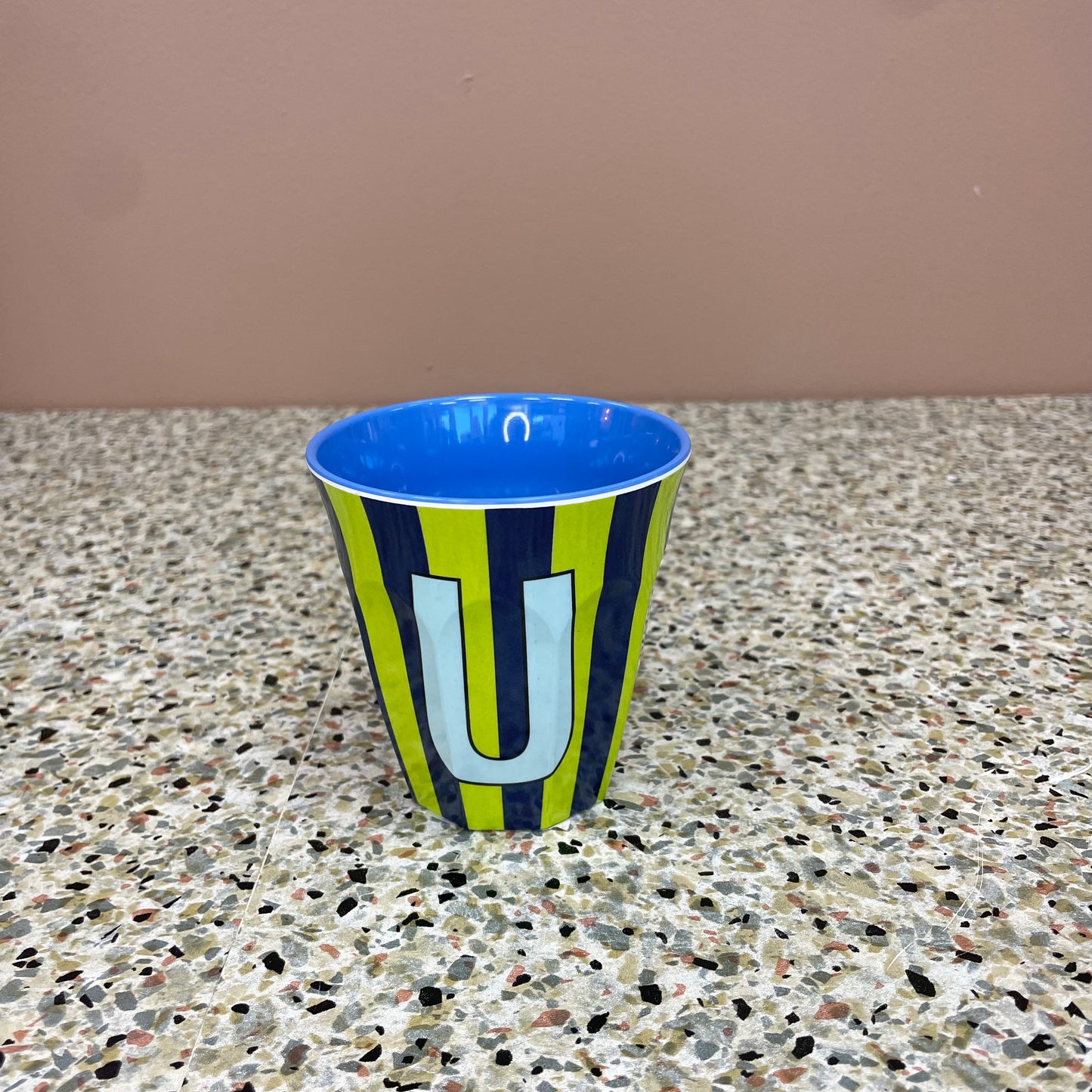 Gobelet alphabet rayé 🦋(bleu)