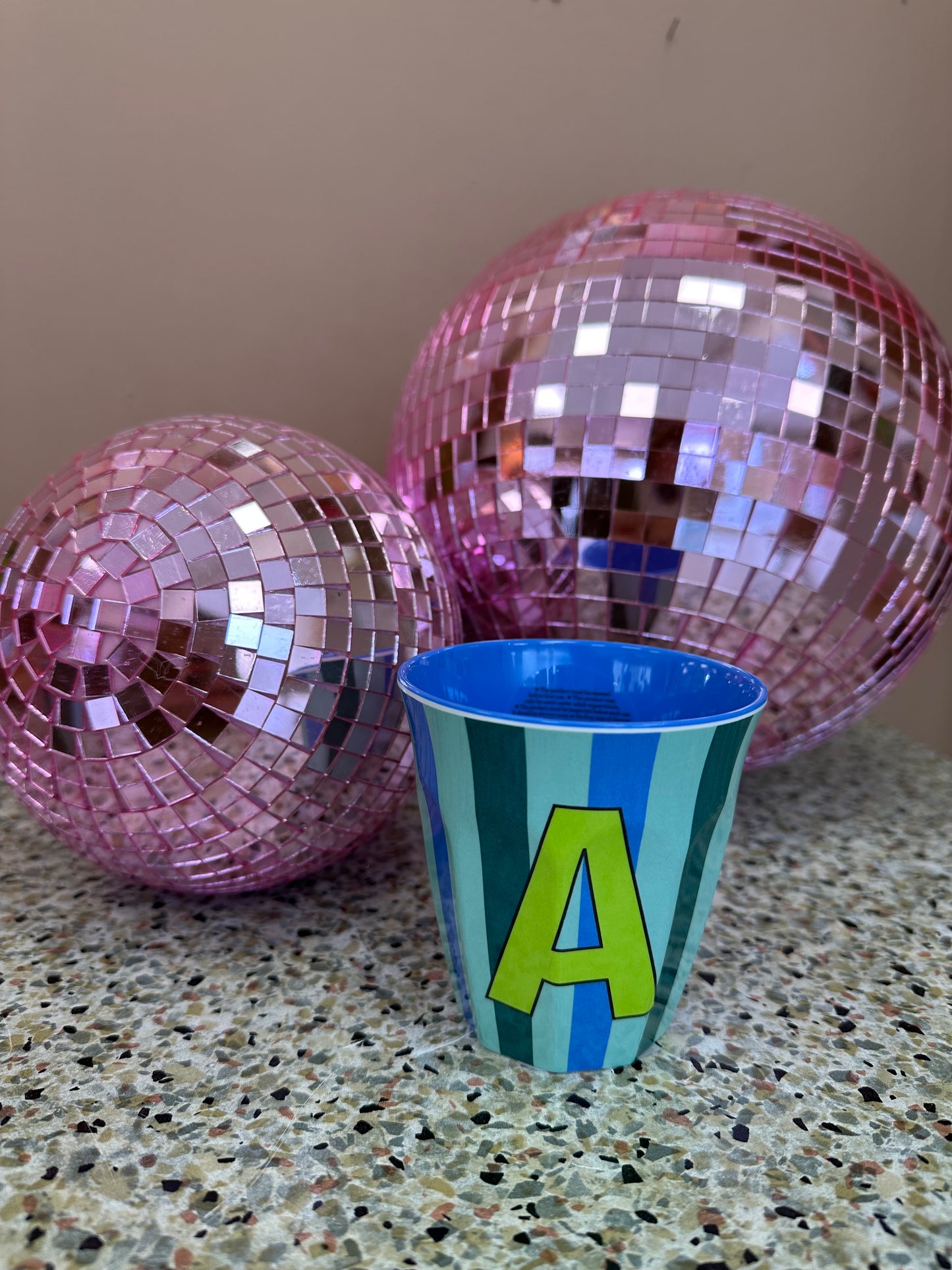 Gobelet alphabet rayé 🦋(bleu)
