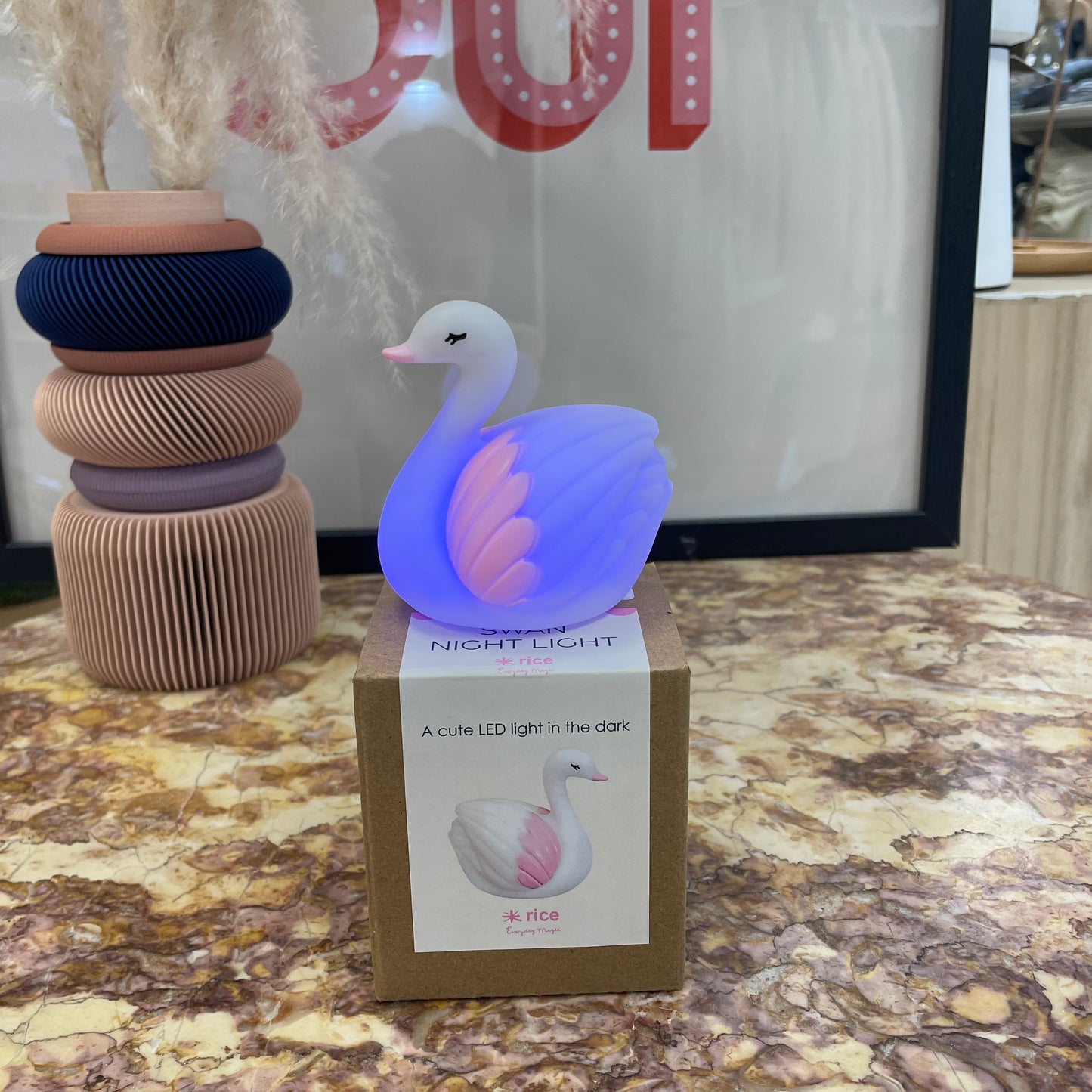 Swan light 🪿