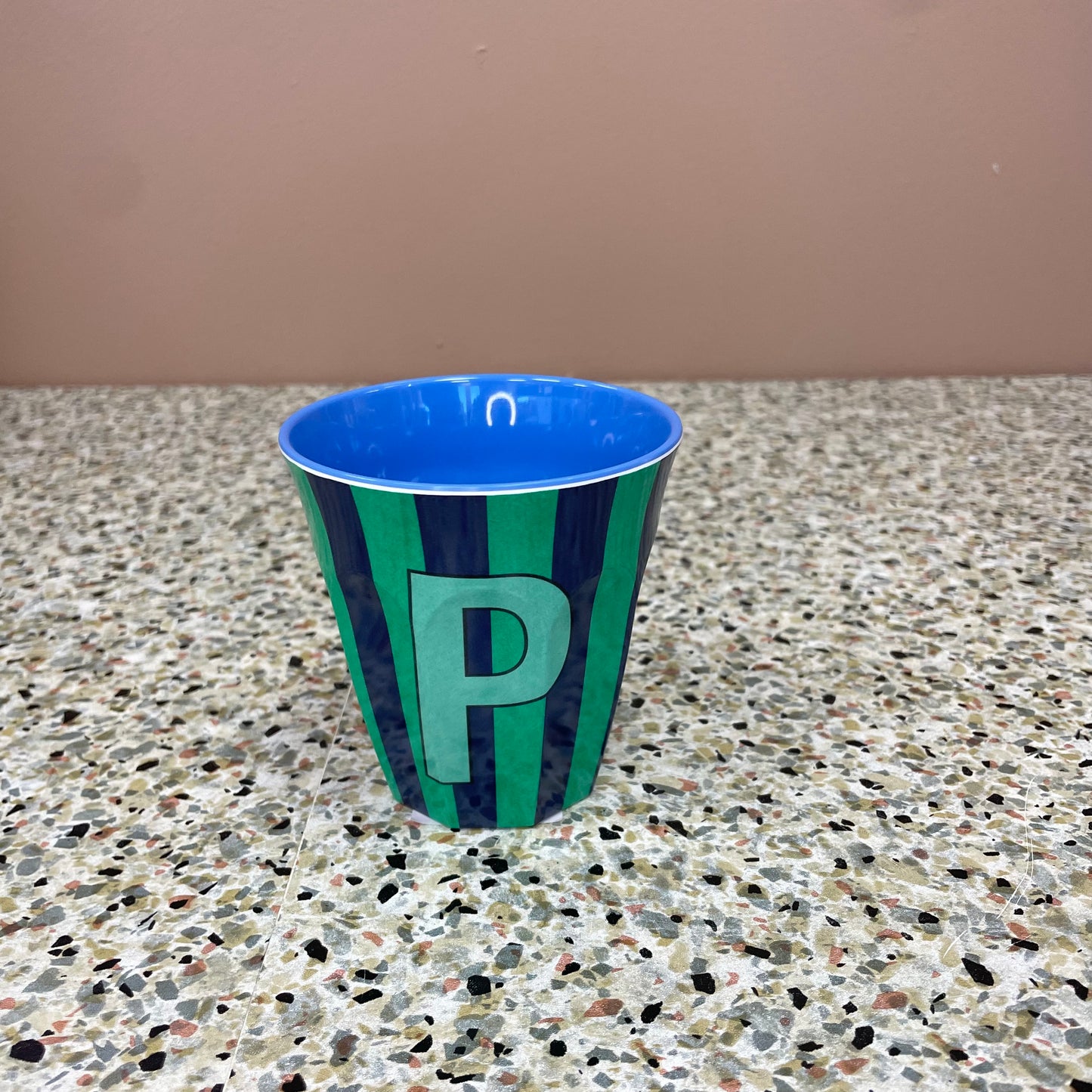 Gobelet alphabet rayé 🦋(bleu)